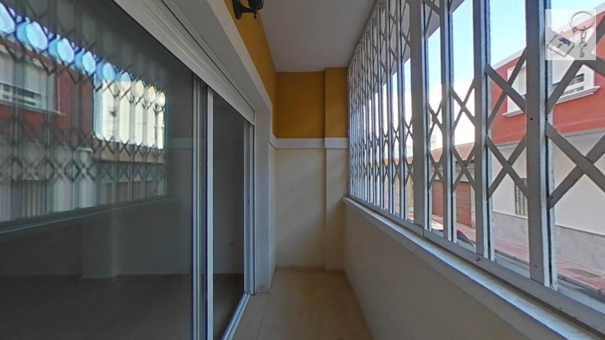 Venta de piso en Piso en Calle la Paz, Antonio Machado, Torrevieja, Torrevieja
 photo 2