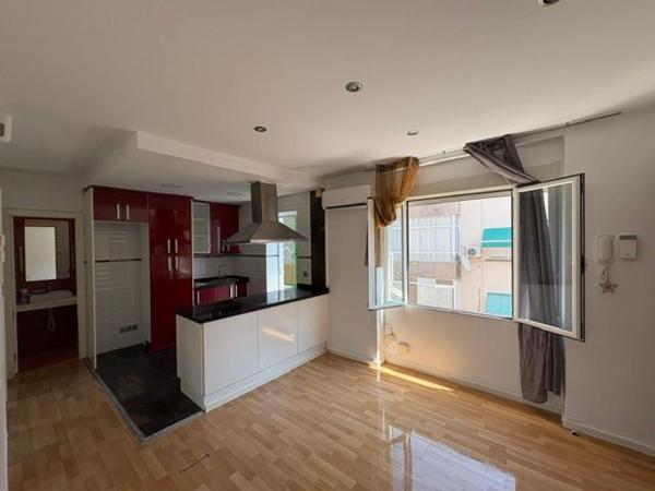 Venta de piso en Piso en Avenida Alcoi, Campoamor, Alicante / Alacant, Alicante / Alacant
photo 1