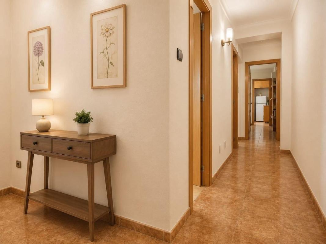 Sprzedaż mieszkania w Piso en Calle Mariano Luiña, Pont Nou-Corazón de Jesús, Elche / Elx, Elche / Elx
photo 1