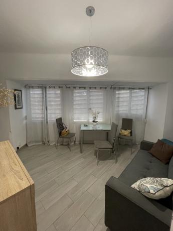 Venta de piso en Piso en Calle Montero Ríos, 91, Carolinas Altas, Alicante / Alacant, Alicante / Alacant
thumbnail 2