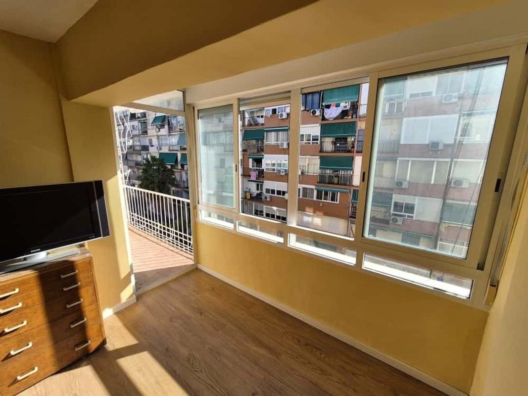 Sale of apartment in Piso en Calle Maestro Luis Torregrosa, Plà del Bon Repòs-La Goteta, Alicante / Alacant, Alicante
photo 3
