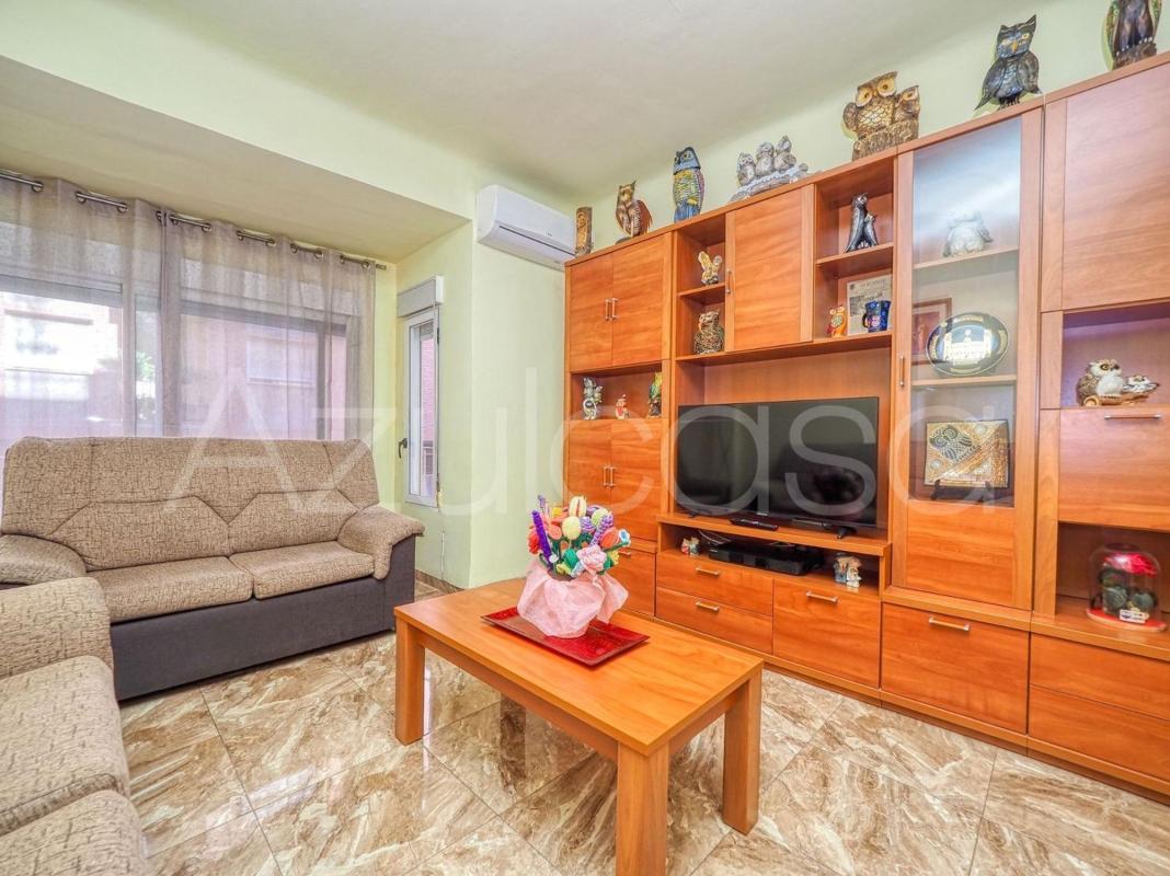 Venta de piso en Piso en Calle Ingeniero Sanchiz Pujalte, Campoamor, Alicante / Alacant, Alicante / Alacant
 photo 2