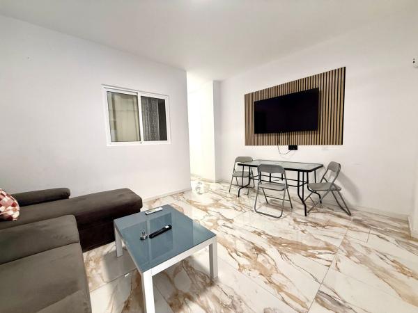 Venta de piso en Piso en Calle de Torres Quevedo, Carolinas Bajas, Alicante / Alacant, Alicante / Alacant
thumbnail 2