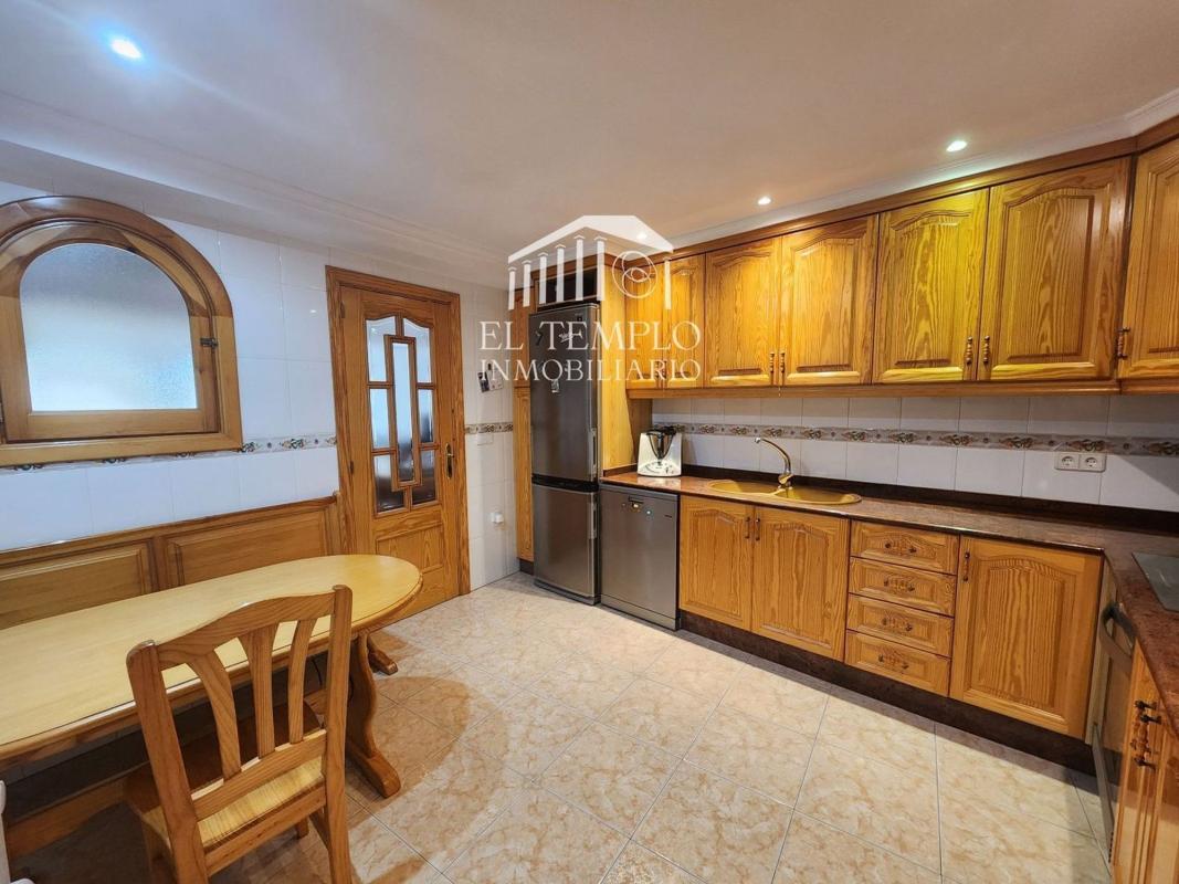 Venta de chalet independiente en Casa o chalet en Calle del Barranc, Onil, Onil
photo 1