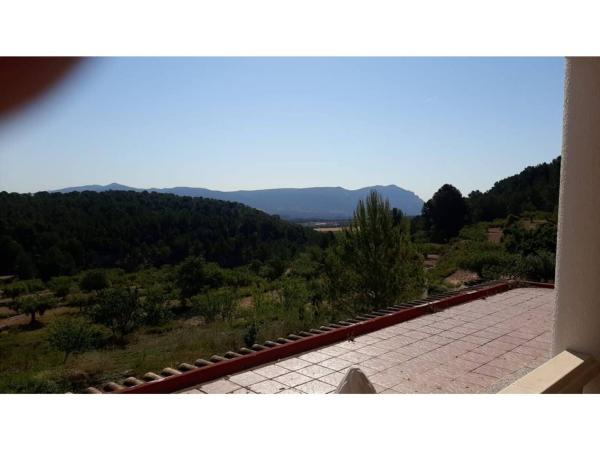 Частный шале на продаже в  Casa o chalet en Calle Empedrada, Castalla, Касталья photo 1
