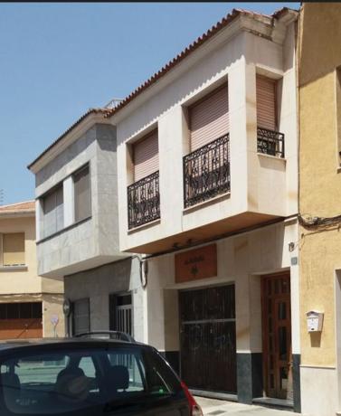 Chalet adosado en Calle Valencia, Novelda thumbnail 3