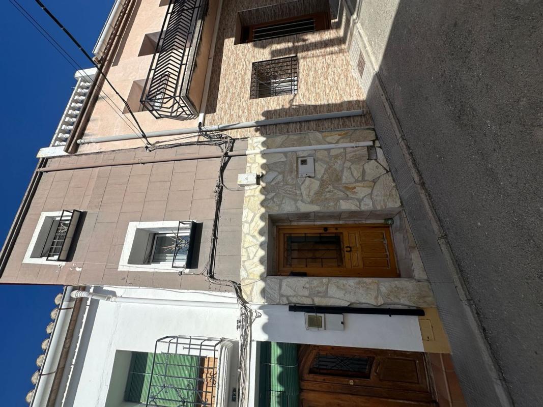 Properties for sale and rent in Spain photo 1