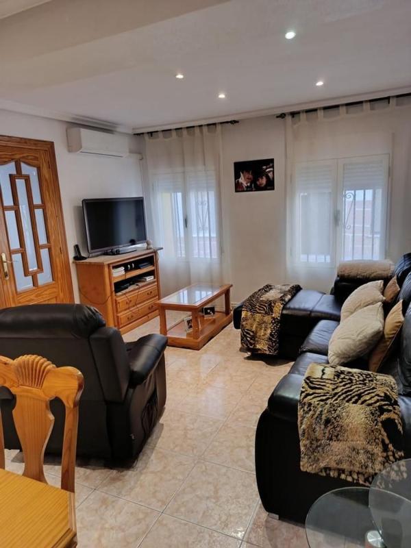 Propiedades en venta y alquiler en España photo 3