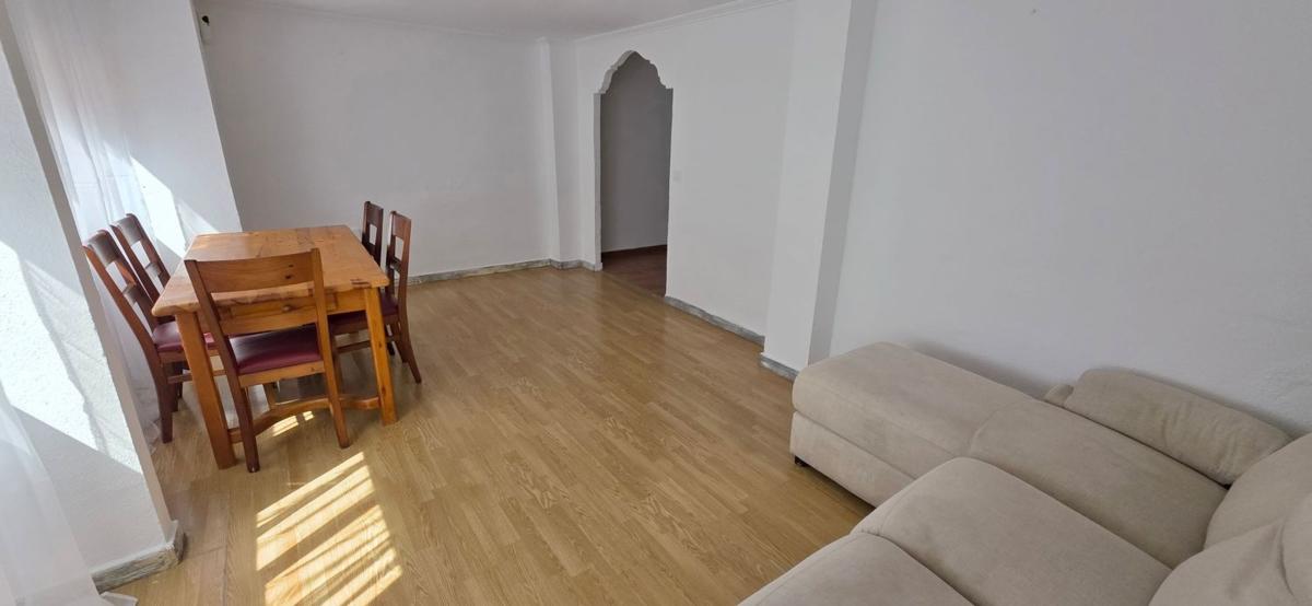 Venta de piso en Piso en Carolinas Bajas, Alicante / Alacant, Alicante / Alacant
photo 2