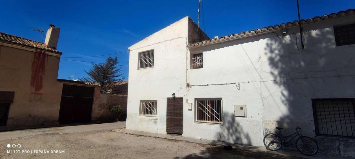 Propiedades en venta y alquiler en España photo 1