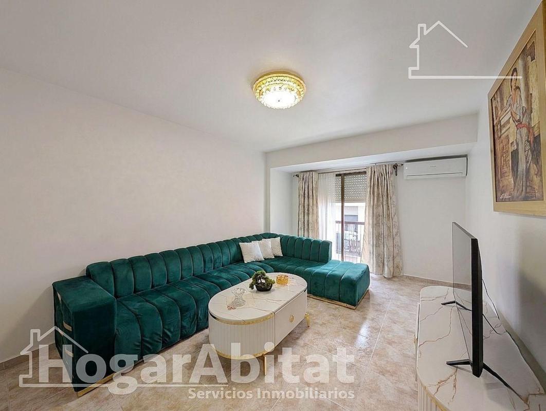 Venta de piso en Piso en Calle de Guardamar, Carolinas Altas, Alicante / Alacant, Alicante / Alacant
photo 2