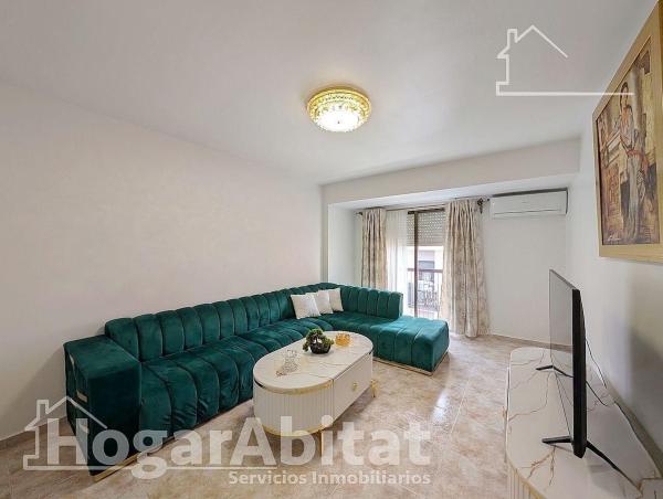 Venta de piso en Piso en Calle de Guardamar, Carolinas Altas, Alicante / Alacant, Alicante / Alacant
thumbnail 2