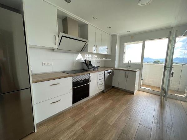 Продажа квартиры на Piso en Calle Paraguay, Las Trescientas - San Francisco, Elda, Эльда
 photo 1