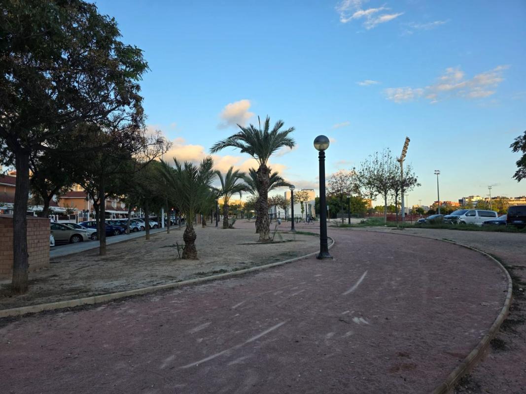 Sprzedaż mieszkania w Piso en Calle Josep Joaquim Landerer, Zona Universidad, Elche / Elx, Elche / Elx
photo 2