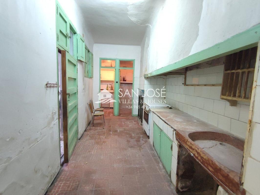 Недвижимость на продажу и в аренду в Испании photo 2