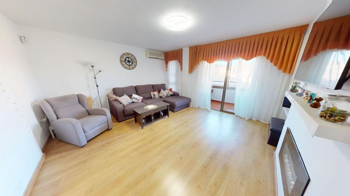 Venta de piso en Piso en Calle Garbinet, Carolinas Altas, Alicante / Alacant, Alicante / Alacant
 photo 3