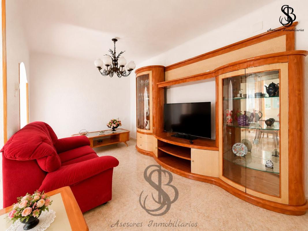 Sale of apartment in Piso en Calle Doctor Claramunt, Virgen del Remedio - Parque lo Morant, Alicante / Alacant, Alicante
photo 1