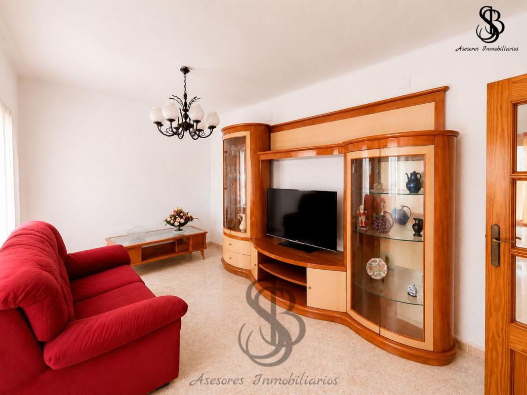 Sale of apartment in Piso en Calle Doctor Claramunt, Virgen del Remedio - Parque lo Morant, Alicante / Alacant, Alicante
photo 2