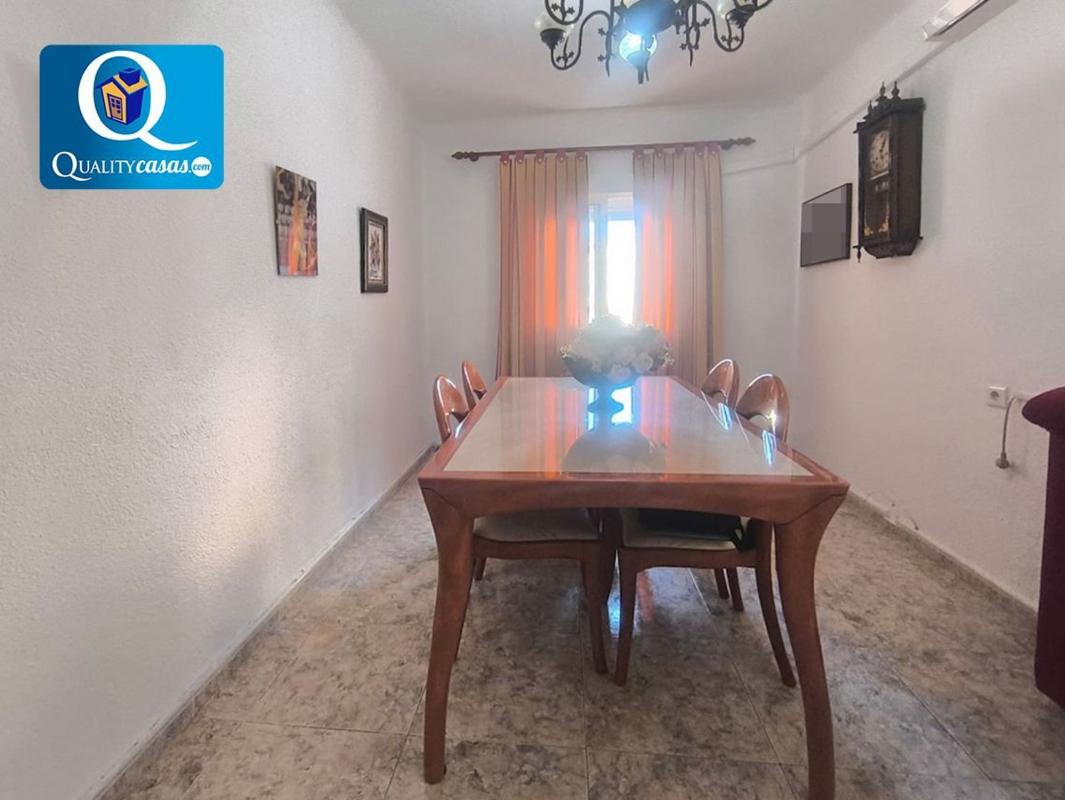 Sale of apartment in Piso en Virgen del Remedio - Parque lo Morant, Alicante / Alacant, Alicante
photo 4