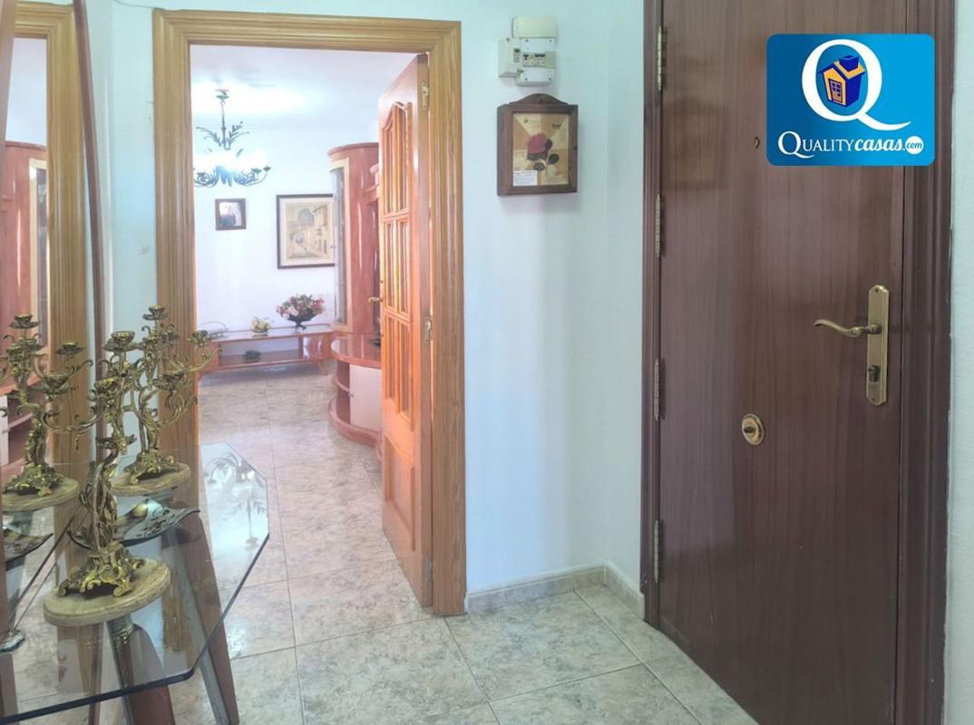 Sale of apartment in Piso en Virgen del Remedio - Parque lo Morant, Alicante / Alacant, Alicante
photo 5