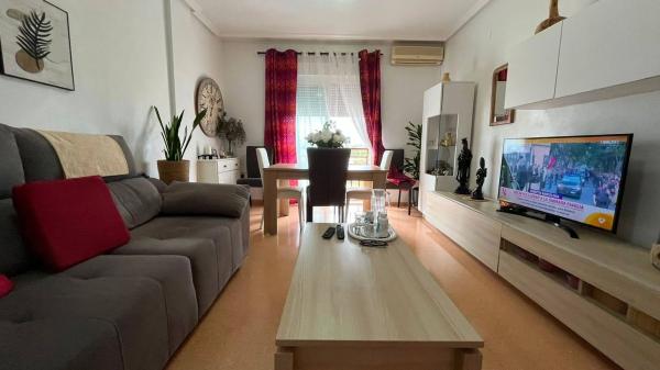 Venta de piso en Piso en Calle la Festa, Las Bayas-Asprillas, Elche / Elx, Elche / Elx
thumbnail 2