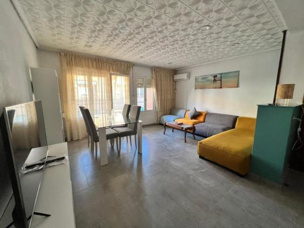 Venta de piso en Piso en Calle d'Algol, Ciudad de Asís, Alicante / Alacant, Alicante / Alacant
thumbnail 2
