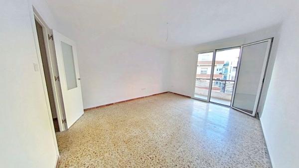 Venta de piso en Piso en La Florida, Alicante / Alacant, Alicante / Alacant
photo 1
