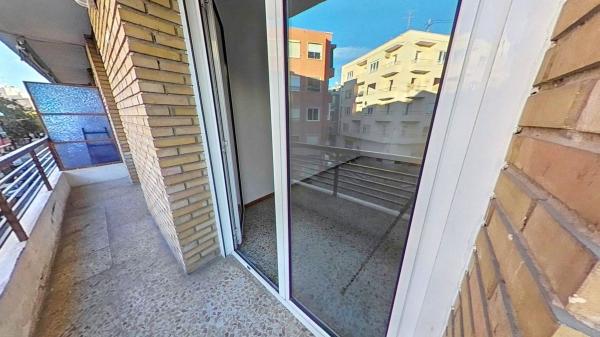 Venta de piso en Piso en La Florida, Alicante / Alacant, Alicante / Alacant
thumbnail 3
