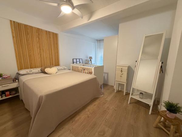 Продажа квартиры на Piso en Calle de Sant Mateu, Carolinas Altas, Alicante / Alacant, Аликанте / Алакант
thumbnail 2