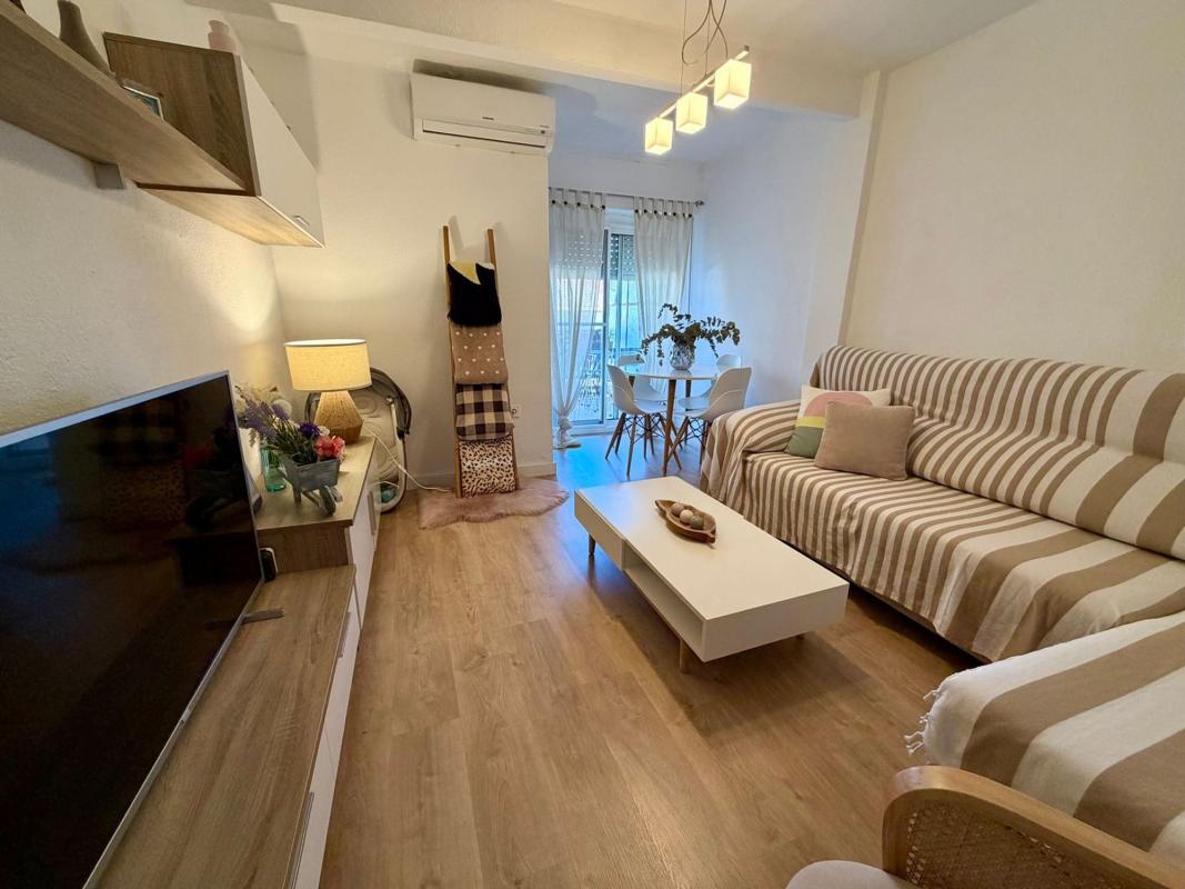 Продажа квартиры на Piso en Calle de Sant Mateu, Carolinas Altas, Alicante / Alacant, Аликанте / Алакант
photo 5