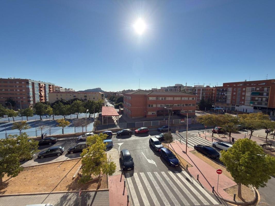 Sale of apartment in Piso en Los Ángeles, Alicante / Alacant, Alicante
 photo 2