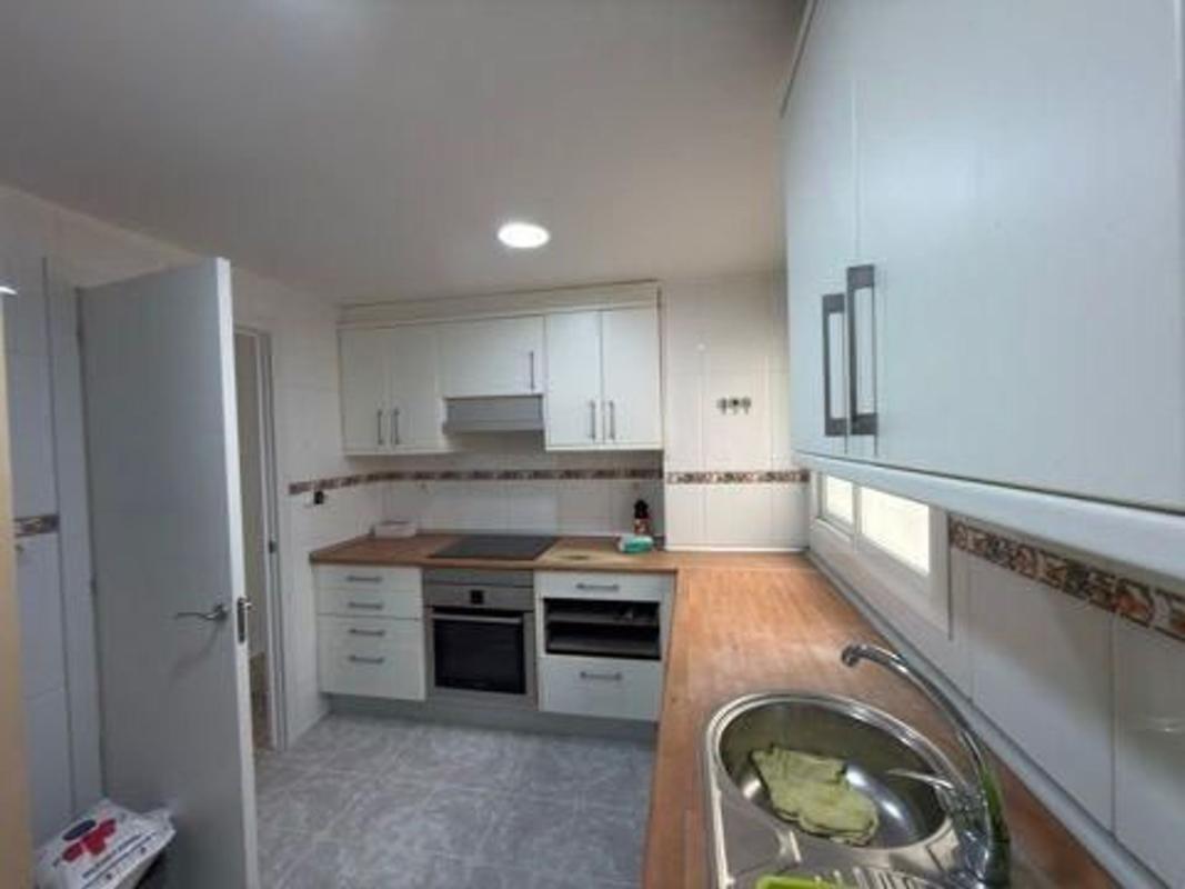 Sale of apartment in Piso en Los Ángeles, Alicante / Alacant, Alicante
 photo 4