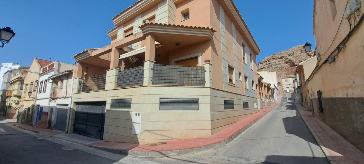 Propiedades en venta y alquiler en España photo 2