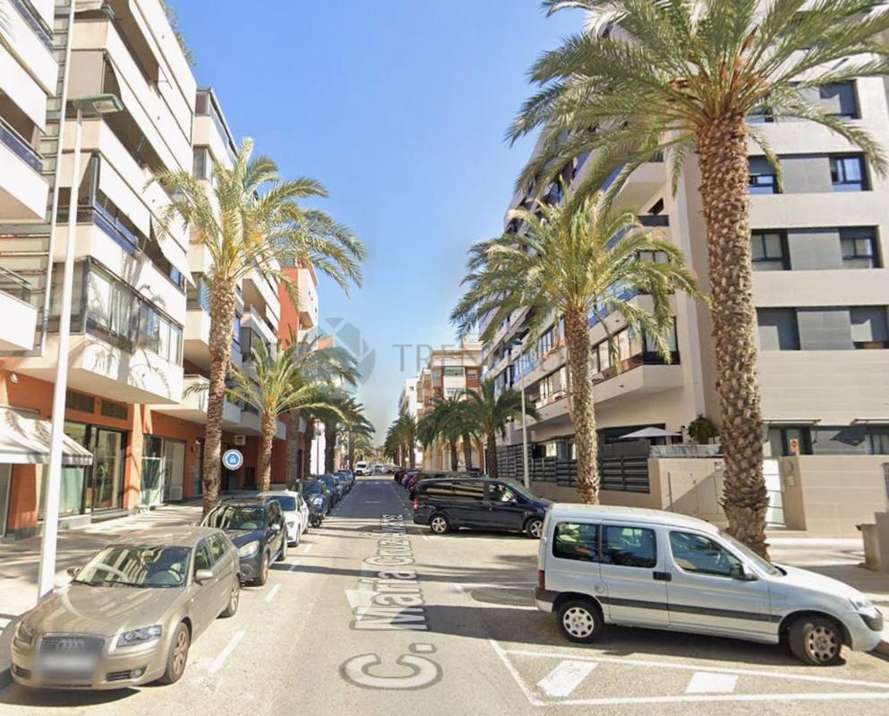 Sprzedaż mieszkania w Piso en Avenida José Esquitino Sempere, Zona Deportiva-Nuevo Altabix, Elche / Elx, Elche / Elx
photo 1