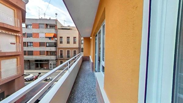 Продажа квартиры на Piso en Carolinas Bajas, Alicante / Alacant, Аликанте / Алакант
thumbnail 3