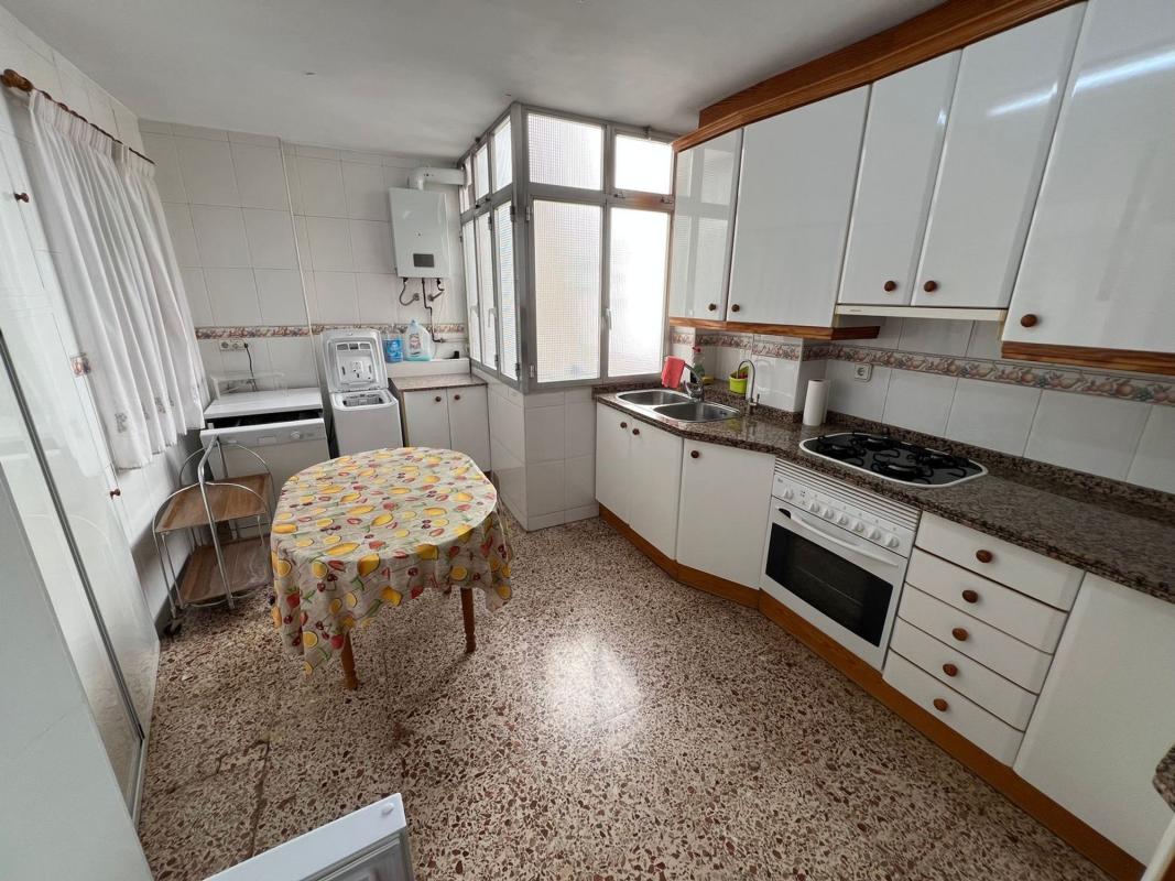 Продажа квартиры на Piso en Carolinas Bajas, Alicante / Alacant, Аликанте / Алакант
 photo 2