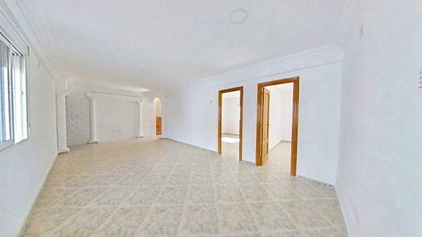 Продажа квартиры на Piso en Carolinas Altas, Alicante / Alacant, Аликанте / Алакант
photo 1