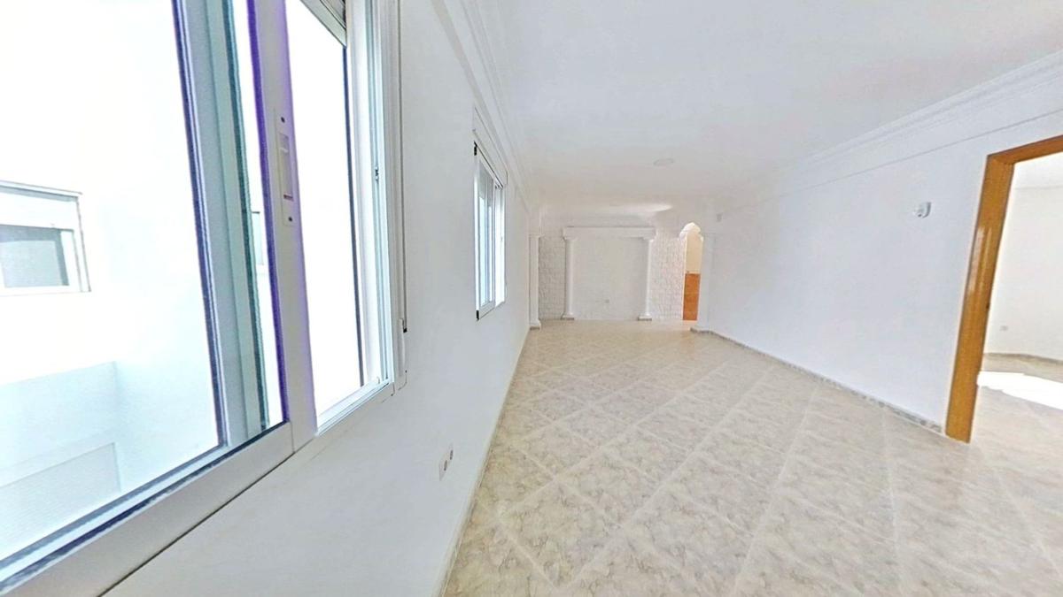 Продажа квартиры на Piso en Carolinas Altas, Alicante / Alacant, Аликанте / Алакант
photo 3
