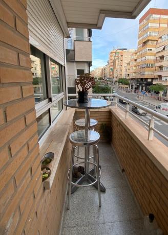 Продажа квартиры на Piso en Calle Príncipe de Asturias, Plaza Castelar - Mercado Central, Elda, Эльда
photo 1
