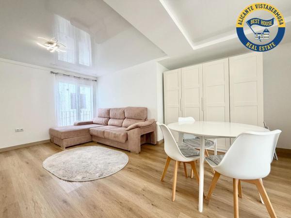 Аттик на продажу в  Ático en Carolinas Altas, Alicante / Alacant, Аликанте / Алакант photo 1