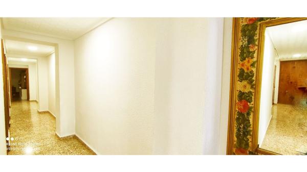 Venta de piso en Piso en Calle Poeta Miguel Hernandez, 73, Reina Victoria-Miguel Hernández, Elche / Elx, Elche / Elx
 photo 1