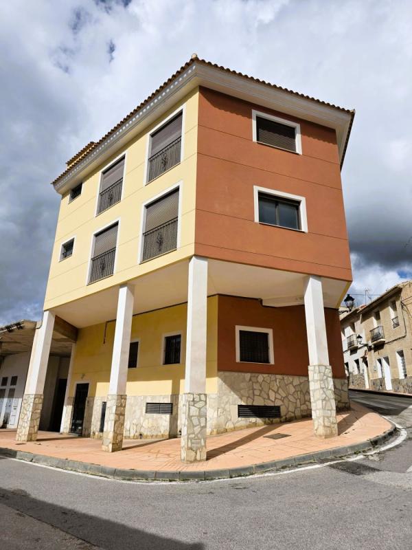 Sprzedaż mieszkania w Piso en Calle Collado, Aigües, Aigües
photo 4