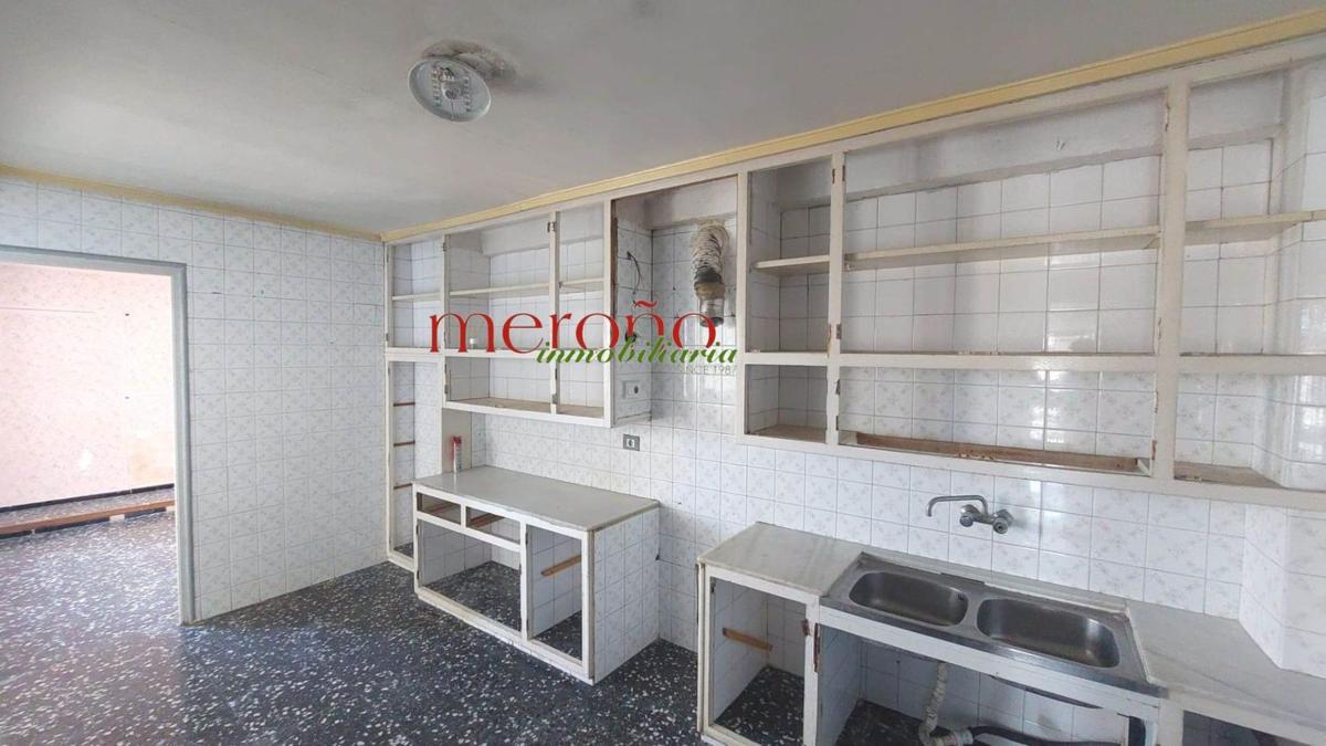 Sprzedaż mieszkania w Piso en Raval de Santa Teresa-El Asilo, Elche / Elx, Elche / Elx
photo 1