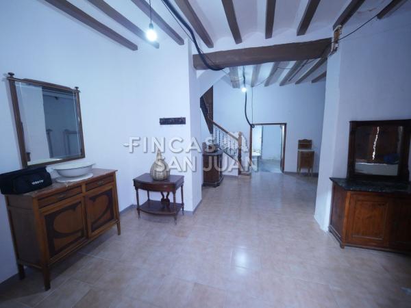 Casa de pueblo en Aigües photo 1