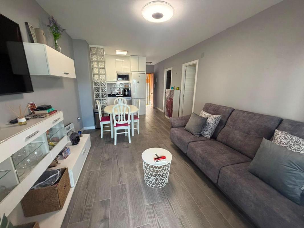 Venta de piso en Piso en Los Europeos, Torrevieja, Torrevieja
photo 2