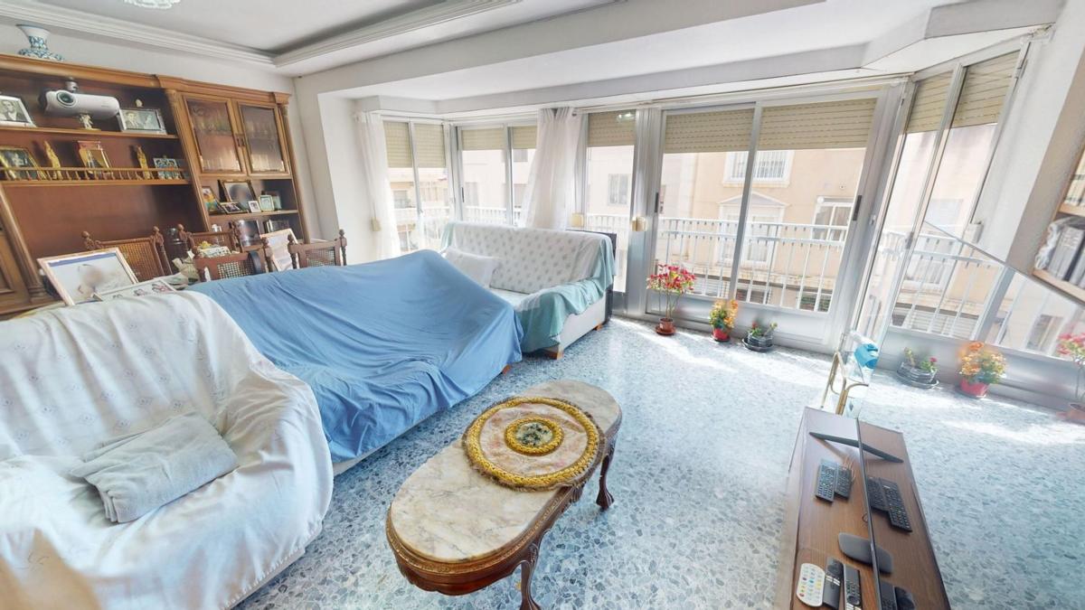 Venta de piso en Piso en Calle Reina Victoria, Pont Nou-Corazón de Jesús, Elche / Elx, Elche / Elx
 photo 2