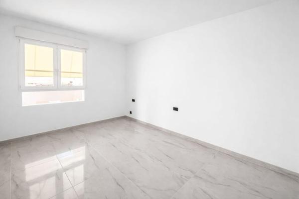 Sale of flat in Piso en Petrer, Petrer
 photo 4