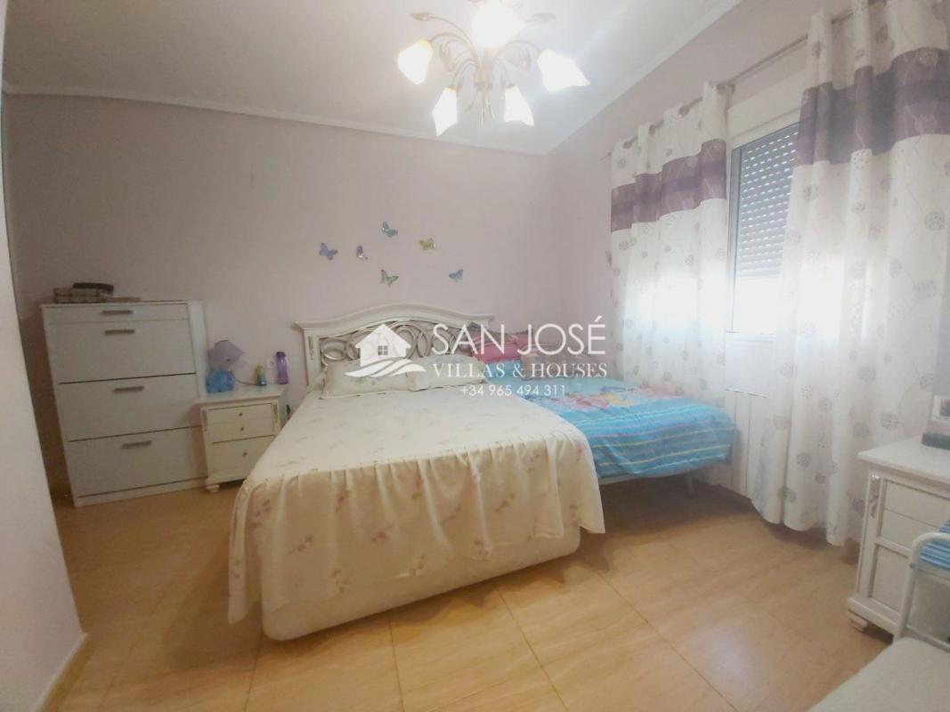Properties for sale and rent in Spain photo 5