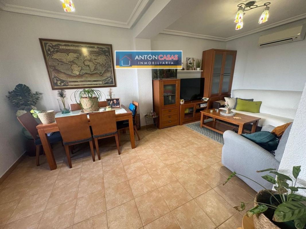 Недвижимость на продажу и в аренду в Испании photo 2