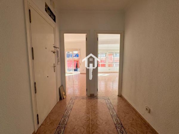 Sale of flat in Piso en CL General Serrano, Carolinas Bajas, Alicante / Alacant, Alicante
 photo 4